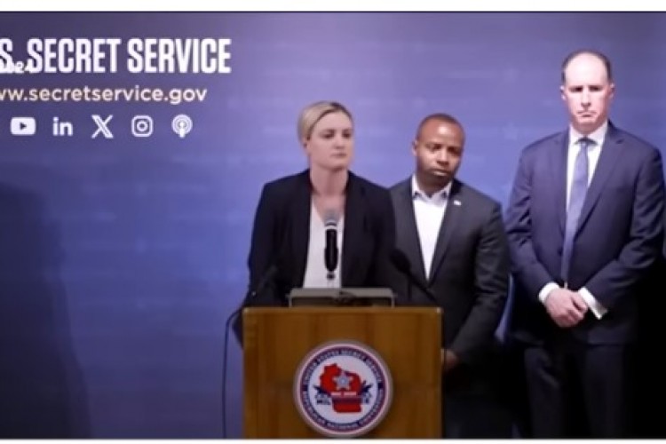 Gizli Servis Şefi Trump'a saldırıdan sonra istifayı reddetti