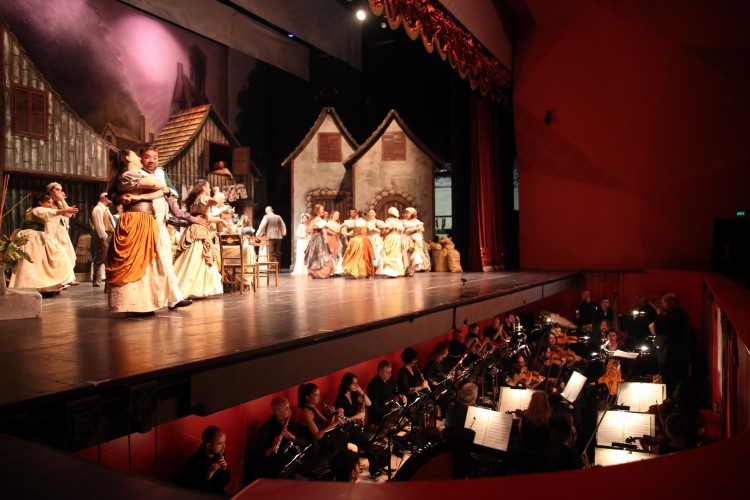 Eskişehir'den Aşk İksiri operası