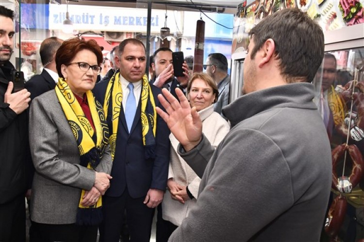 Akşener'den Ankara'da esnaf ziyareti