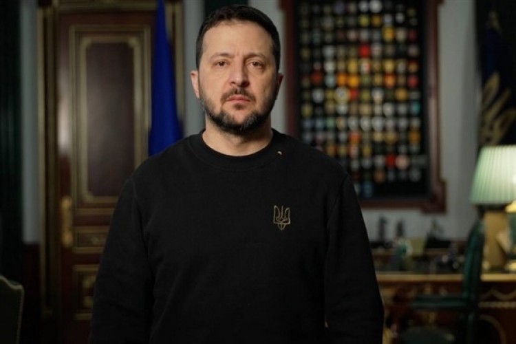 Zelenski: "Yeni bir yönetim ekibi göreve başlıyor"