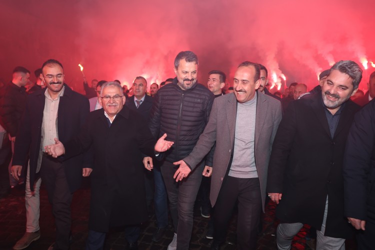 Başkan Büyükkılıç, İncesu'da vatandaşlarla buluştu