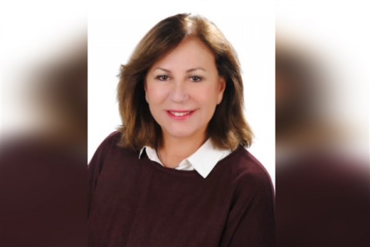 Türk yazar, yeni kitabında evliliklerin dinamiklerini paylaştı