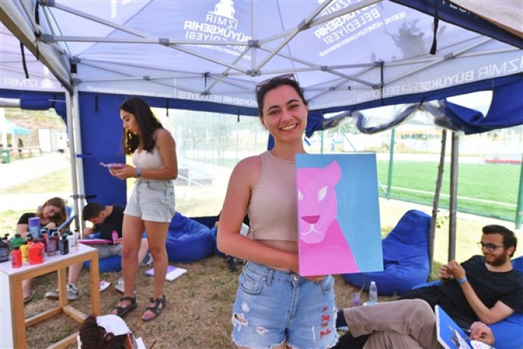 İzmir'de Gençlik Festivali düzenlendi