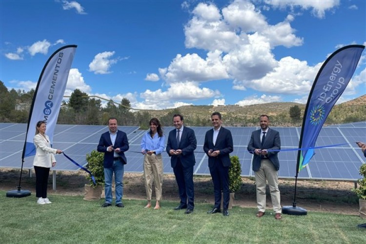 Çimsa, Valensiya Bunol'de 4,2 milyon euro yatırımla kurduğu GES'i devreye aldı