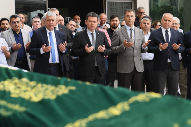 Osmangazi Belediyesi'nin Ruhsat ve Denetim eski müdürü Yüksel Aslan, vefat etti