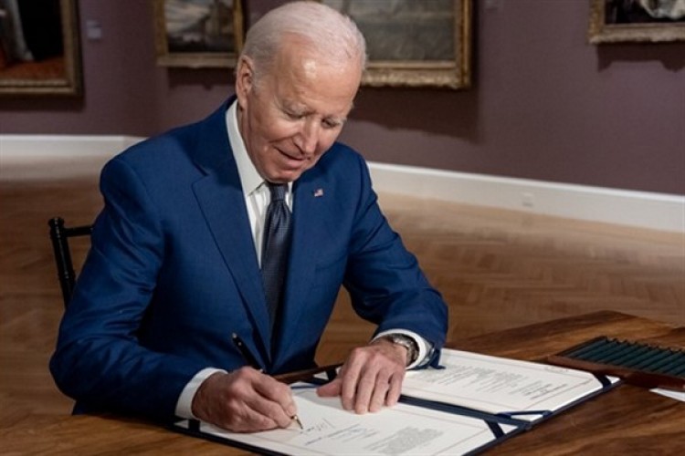 Biden: "Öğrencilere hizmetlerden kaçınma fırsatı açık bir şekilde sunulmuyor"