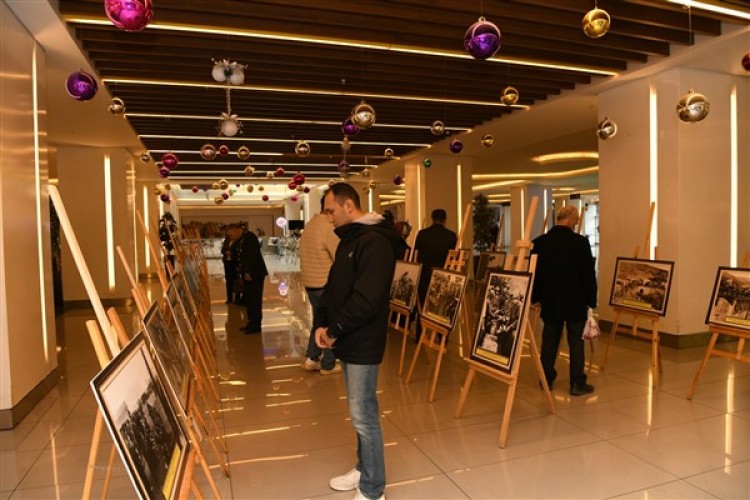 'Geçmişten Günümüze Türk Silahlı Kuvvetleri Sergisi' ziyarete açıldı