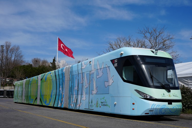 İstanbul'da yüzde 100 elektrikli metrobüs test sürüşüne çıkıyor