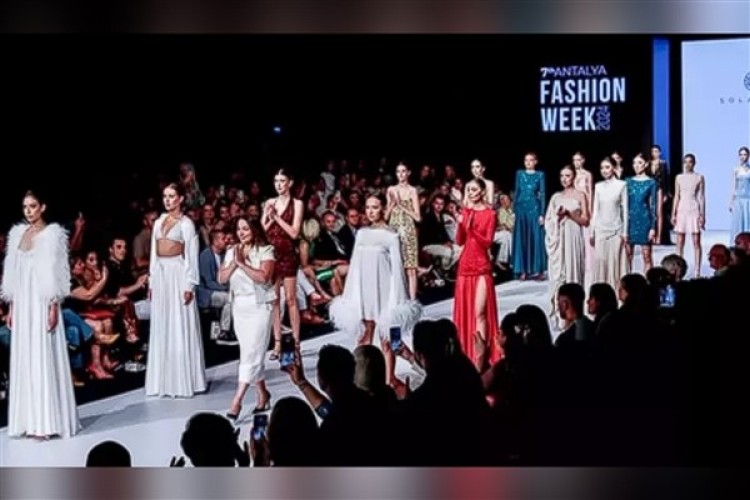 Modanın kalbi Antalya Fashion Week 2024'te attı