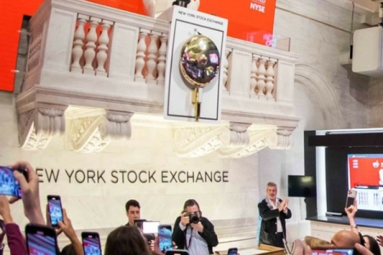 Hisse senetleri yükseldi, Dow 650 puan artışla kapandı