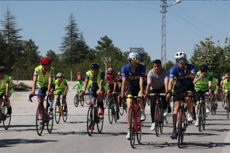Konya Büyükşehir Belediyesi'nden bisiklet sürme etkinliği