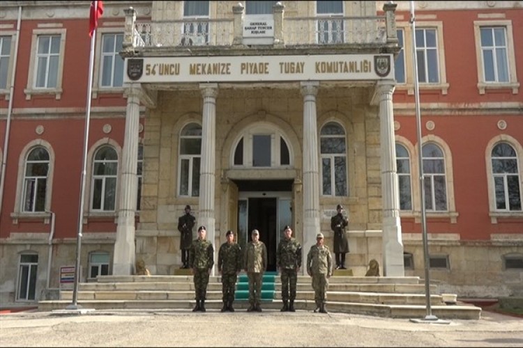 Yunanistan askeri heyeti 54'üncü Mekanize Piyade Tugay Komutanlığını ziyaret etti