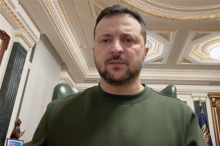 Zelenskİ'den askeri nakliye uçağına ilişkin açıklama