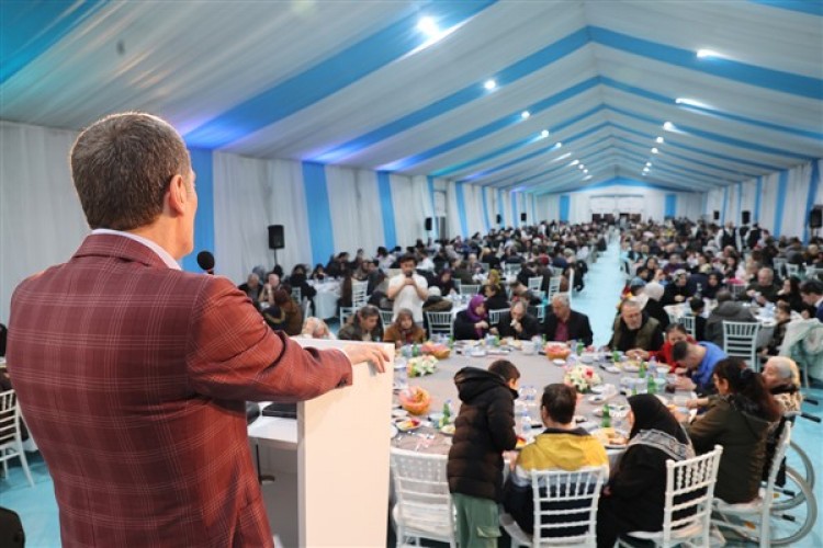 Başkan Arısoy, iftarda engelli vatandaşlarla buluştu