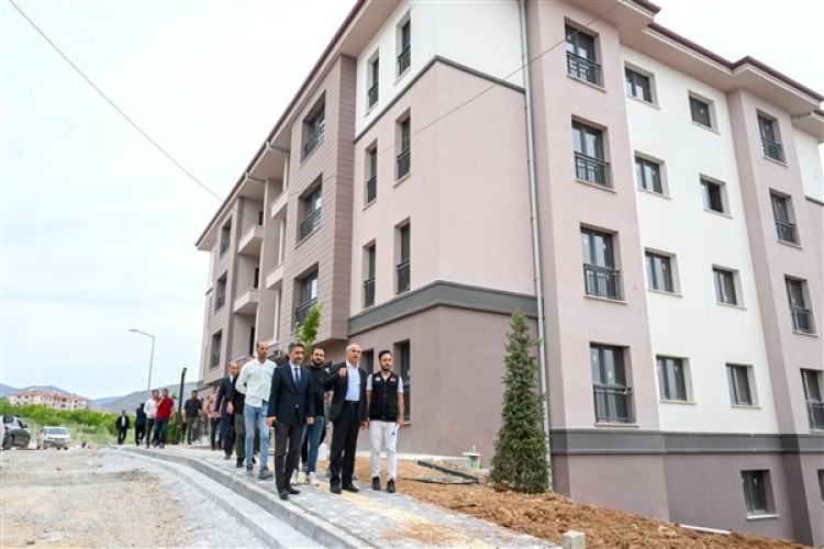 Başkan Er: Modern yaşam alanları oluşturuluyor