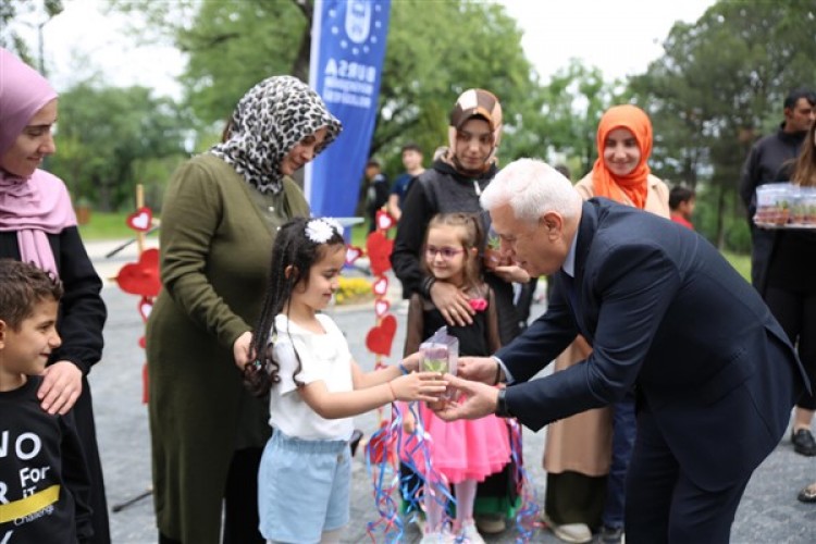 Bursa'da Anneler Günü programı düzenlendi