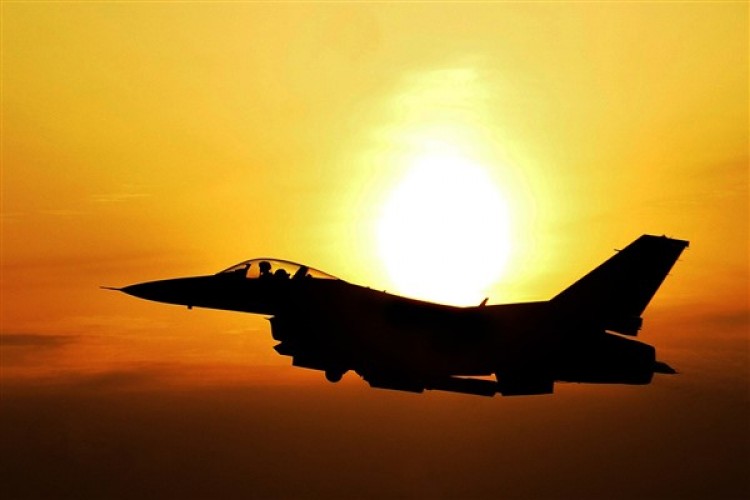 İsrail'e ait savaş uçakları, Hizbullah'ın altyapısına saldırı düzenledi