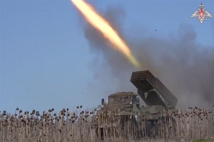 Rusya-Ukrayna çatışması karşılıklı saldırılarla devam ediyor