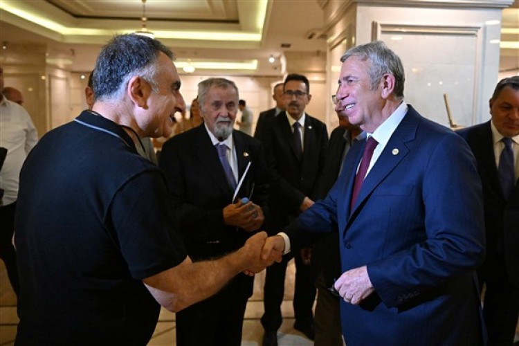 Yavaş "Harekatın 50. Yılında: Kıbrıs" fotoğraf sergisinin açılışına katıldı