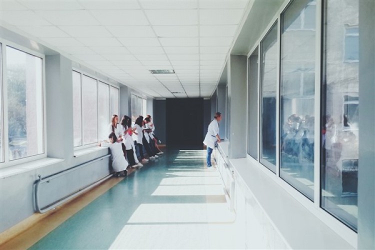 Vali Gül'den Balıklı Rum Hastanesi'nde yürütülen çalışmalara inceleme