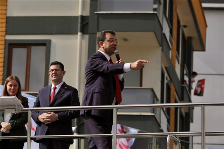 İmamoğlu: "Milletin parasını millete vermeye devam edeceğiz"