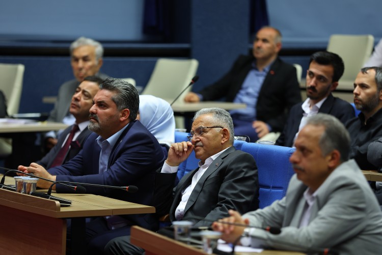 Başkan Büyükkılıç, Kartal Katlı Kavşağı'nda planlanan proje ile ilgili bilgi aldı