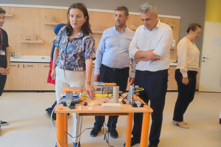 Mamak Bilim Merkezi'nde eğitimler devam ediyor