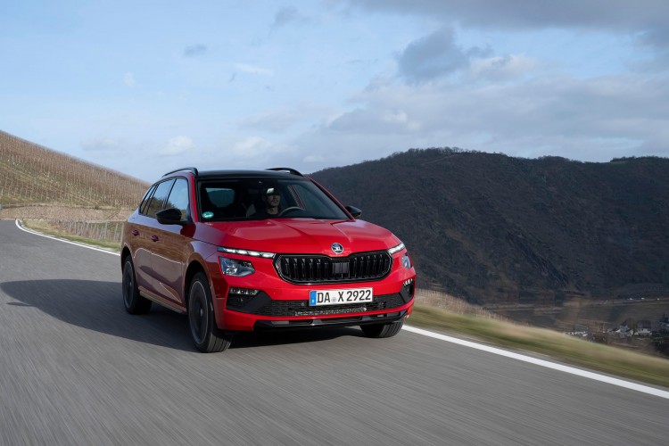 Skoda'nın yenilenen Kamiq ve Scala ailesi mart ayında Türkiye'de