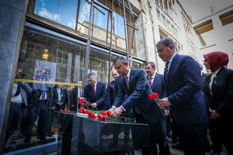 Özel, TBMM'de düzenlenen 15 Temmuz Anma Programı'na katıldı