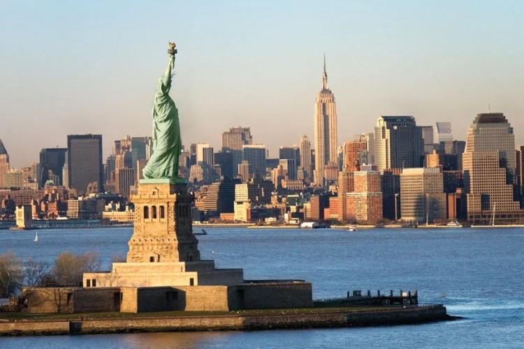 ABD ekonomisi ikinci çeyrekte yüzde 2,8 ile beklenenden hızlı büyüdü