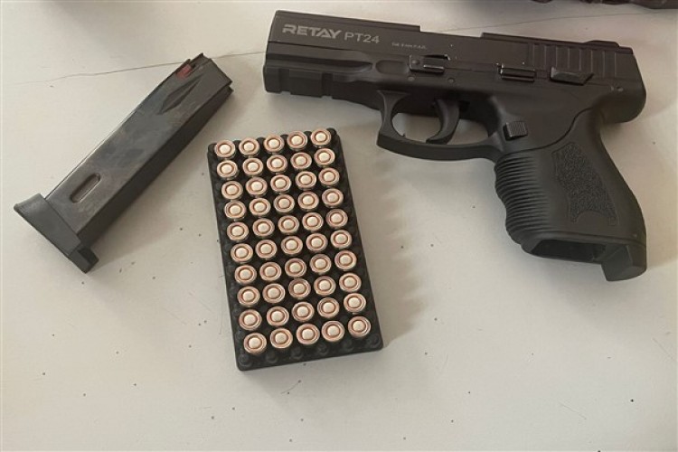 Hatay'da ruhsatsız silah ele geçirildi