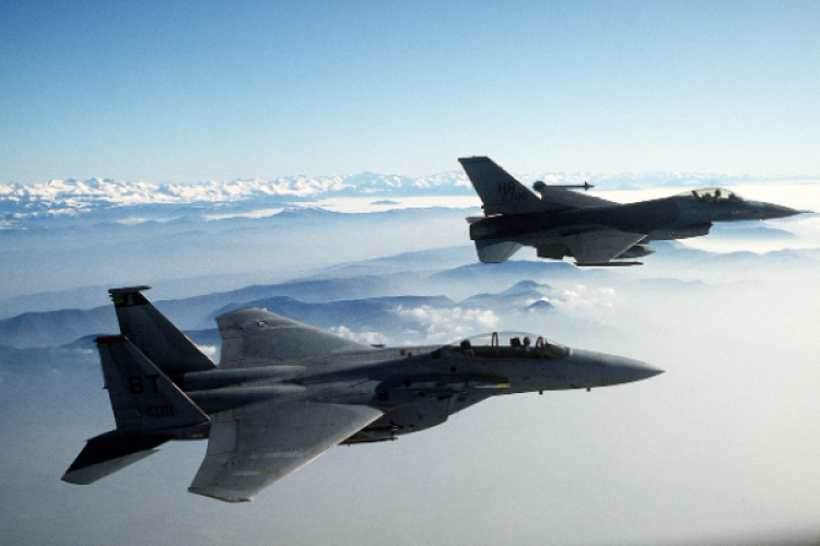 IDF: Savaş uçakları, Hizbullah'ın askeri ve terör altyapısına saldırı düzenledi