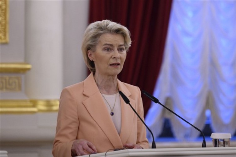 Leyen: Ukrayna, Rusya'ya karşı alabileceği her türlü desteği hak ediyor