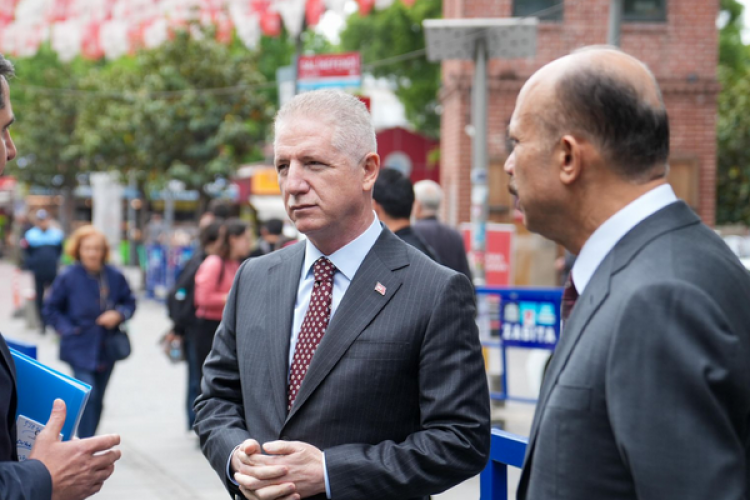 Vali Gül'den Kapalıçarşı Yönetim Kurulu Başkanı Kurtulmuş'a taziye ziyareti