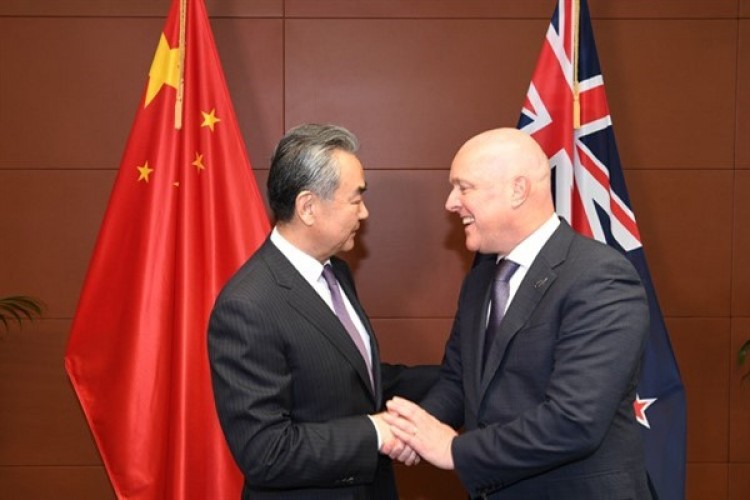 Çin Dışişleri Bakanı Wang, Yeni Zelanda Başbakanı Luxon ile görüştü
