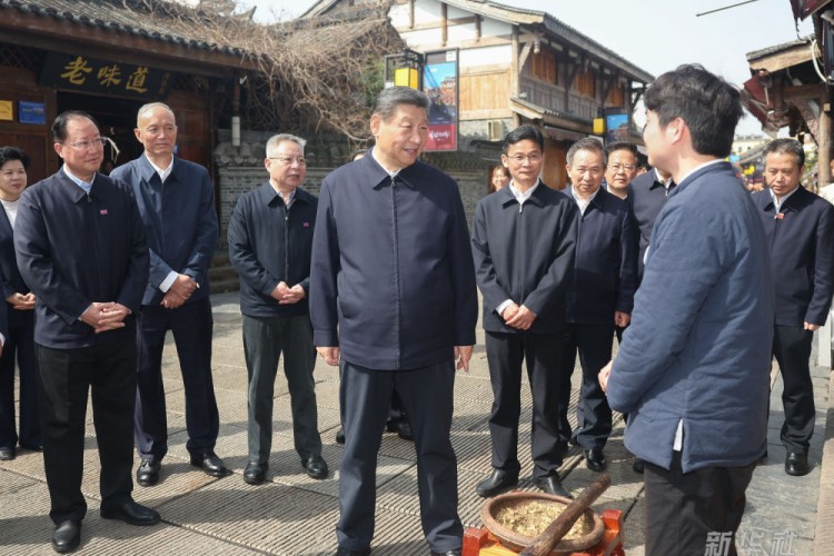 Xi: Hunan reform ve inovasyonda ısrar etmeli