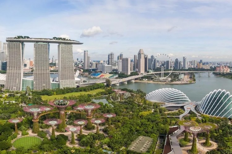 Forbes: Singapur turistler için en güvenli şehirler listesinin başında yer alıyor