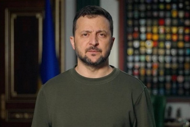 Zelenski: İnsanlara yardım etmek için çabalayan herkes Ukrayna'nın moraline güç katıyor