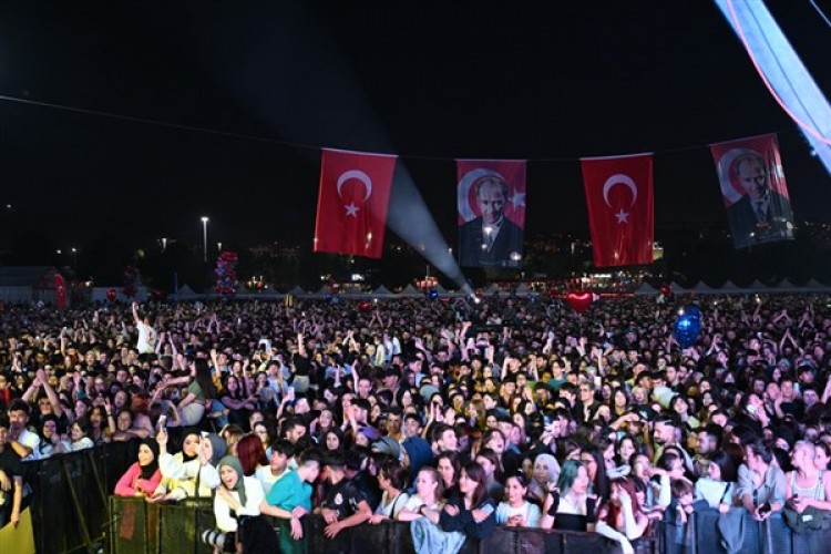 19 Mayıs Bursa Gençlik Şenliği başladı