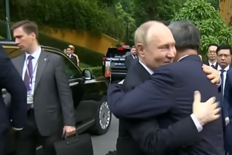 Putin, Güney Kore'nin ardından Vietnam'a geçti