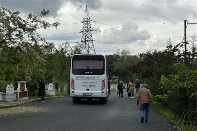Kağıthane'de kabir ziyareti yapmak isteyen vatandaşlara ulaşım desteği
