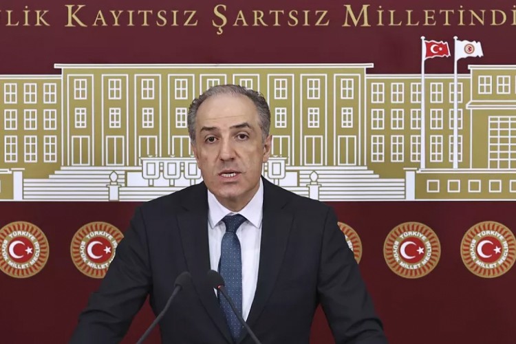 Yeneroğlu'ndan 'Etki Ajanlığı' düzenlemesine tepki