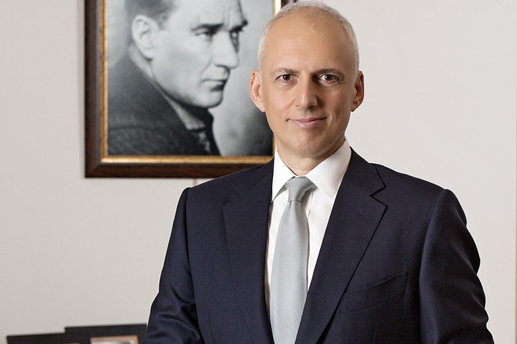 Yapı kredi'nin aktif büyüklüğü de yüzde 38 arttı