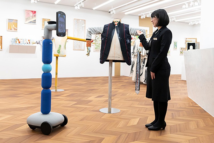 İşleri uzaktan yapıyor