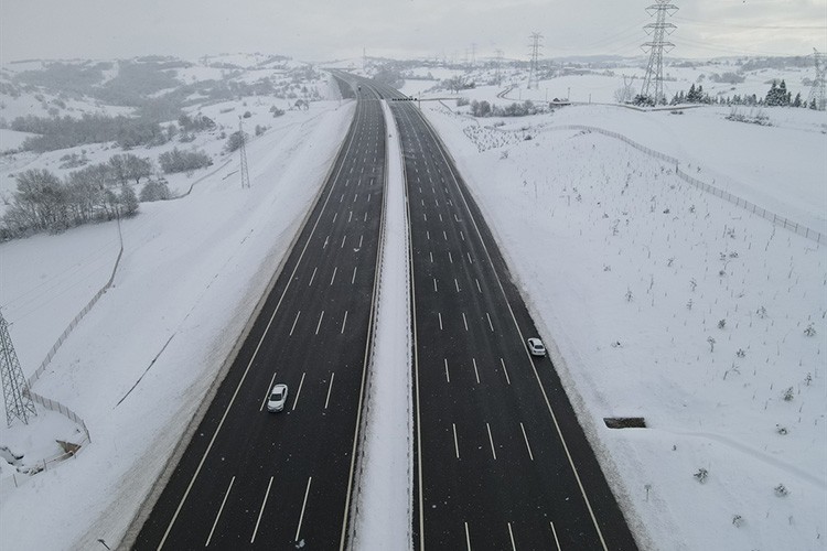 K. Marmara Otoyolunda karla mücadele tamamladı