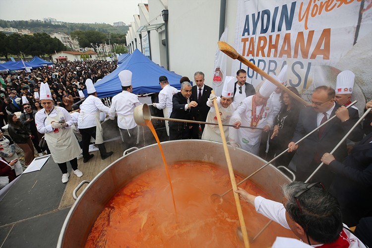 Ege Bölgesi Kariyer Fuarı Aydın'da başladı