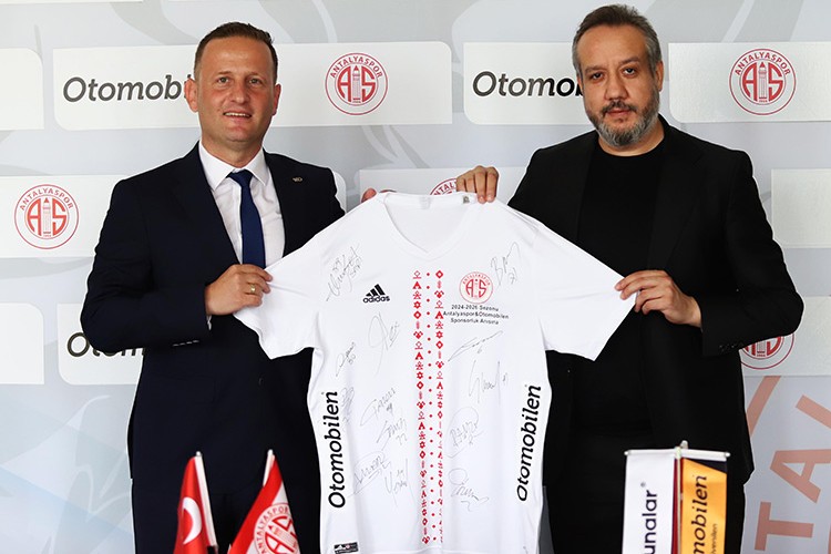 Otomobilen Antalyaspor Formasında