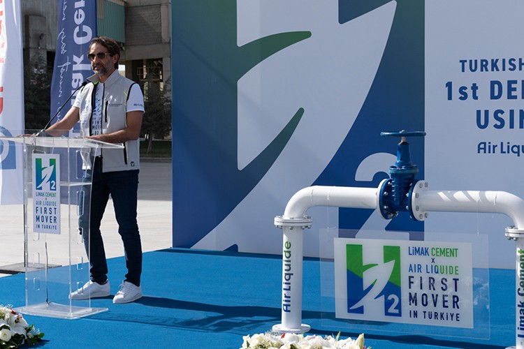 Limak Çimento 2030'dan itibaren hidrojen içerikli karbon-nötr yakıt kullanımına geçecek