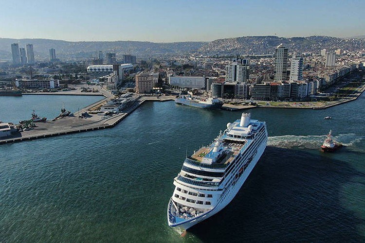 İzmir Limanı-Abu Dhabi Ports görüşmeleri sürüyor