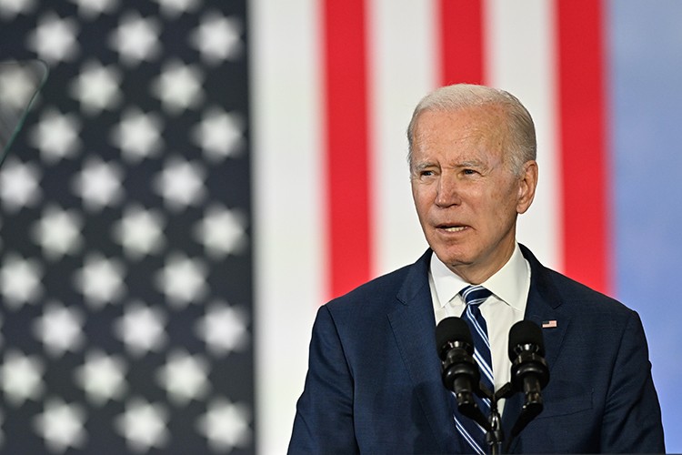 Enflasyon ve akaryakıt fiyatlarından Putin'i sorumlu tuttu